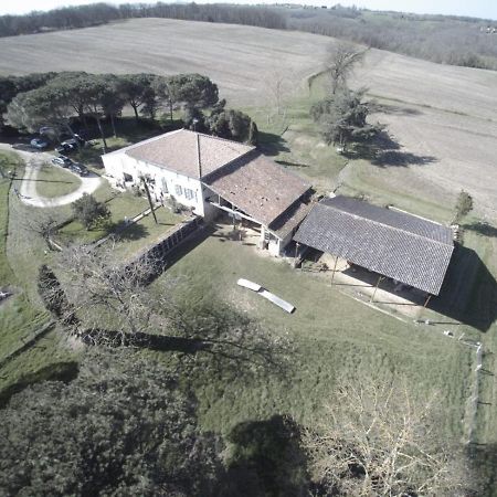 Gîte de campagne L'Estressol Cuq  Extérieur photo
